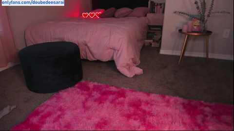 Media: doubedeesarai Chaturbate 2024-03-15 20:44:00