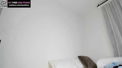 Media: annieguzman_ Chaturbate 2024-03-17 07:51:00