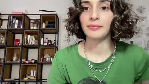 Media: wonderland_stia Chaturbate 2024-03-18 11:39:00
