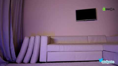 Media: hollyextra Chaturbate 2024-03-20 19:25:00