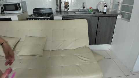 Media: loving_ladies Chaturbate 2024-03-21 16:24:00