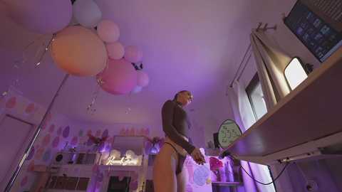 Media: hannahjames710 Chaturbate 2024-03-23 08:48:00