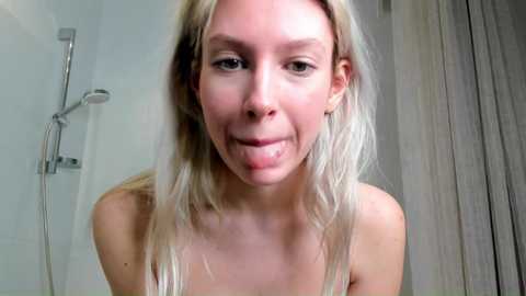 two_shery @ chaturbate on 20240323