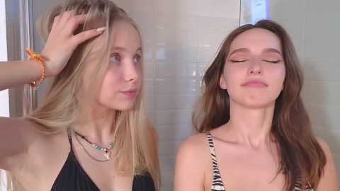 Media: appr0ved Chaturbate 2024-03-24 12:34:00