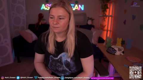 Media: asiri_ocean Chaturbate 2024-03-25 15:02:00