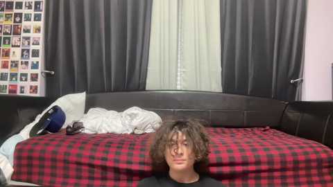 Media: evanbrown333 Chaturbate 2024-03-25 02:22:00