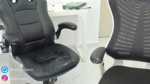 Media: emillybrowm Chaturbate 2024-03-26 18:04:00