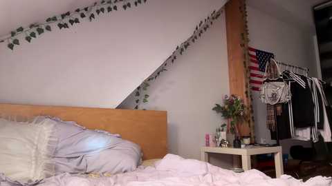 Media: eternal_infinite Chaturbate 2024-03-26 14:30:00