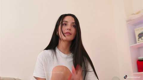 Media: annie_dreams Chaturbate 2024-03-27 03:20:00