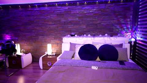 Media: fantasystudiox Chaturbate 2024-03-27 00:28:00