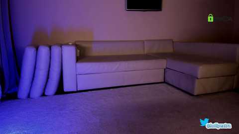 Media: hollyextra Chaturbate 2024-03-27 00:31:00