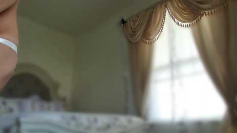 Media: littlegreekflower Chaturbate 2024-03-27 14:51:00