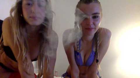 elllybear @ chaturbate on 20240328