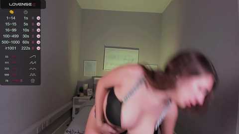 Media: lil_stephanie Chaturbate 2024-03-29 11:18:00