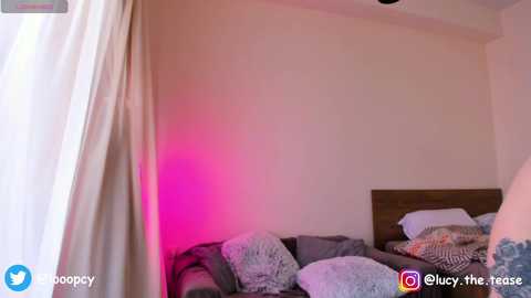 Media: thatgirl___ Chaturbate 2024-03-30 08:33:00
