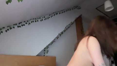 Media: eternal_infinite Chaturbate 2024-04-01 12:39:00