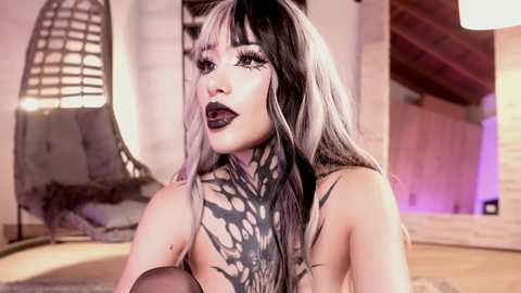 Media: goth_dolll Chaturbate 2024-04-01 02:26:00