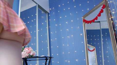 Media: kriskras__ Chaturbate 2024-04-01 08:23:00
