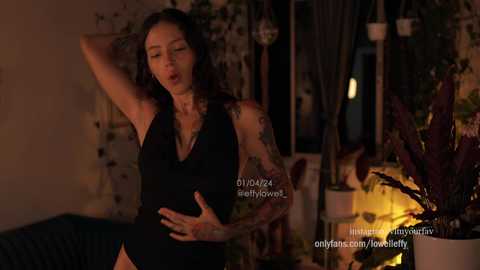 Media: effylowell_ Chaturbate 2024-04-02 00:16:00