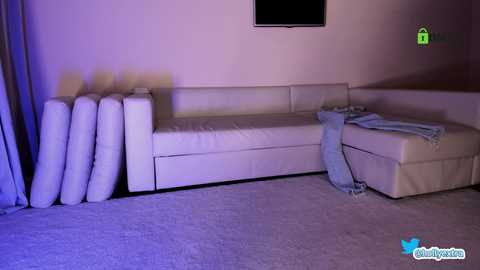 Media: hollyextra Chaturbate 2024-04-02 18:52:00