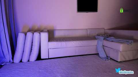 Media: hollyextra Chaturbate 2024-04-02 19:30:00