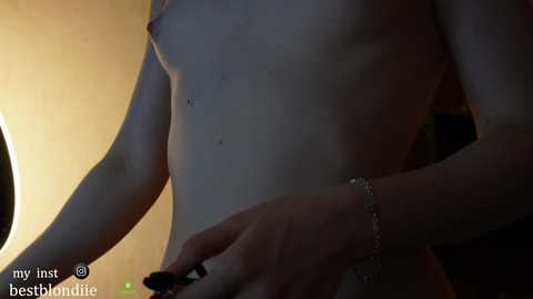 Media: bestblondiiecb Chaturbate 2024-04-04 19:47:00