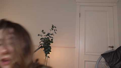 Media: mia_elfie Chaturbate 2024-04-04 21:51:00