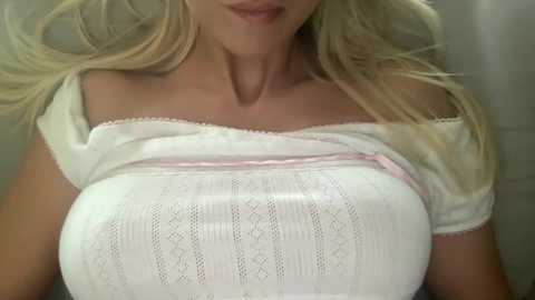 blondegirlbaby @ chaturbate on 20240407