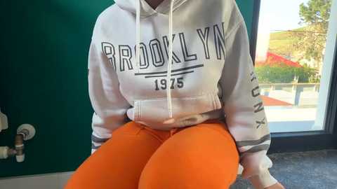 Media: nyconik Chaturbate 2024-04-08 14:55:00
