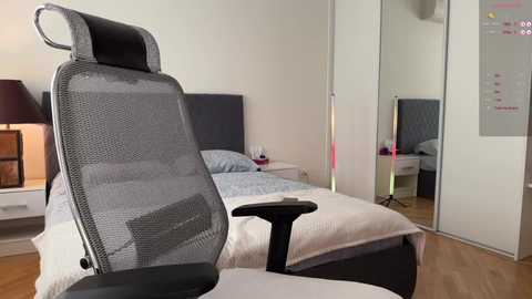 Media: girl_next_door19 Chaturbate 2024-04-09 06:31:00
