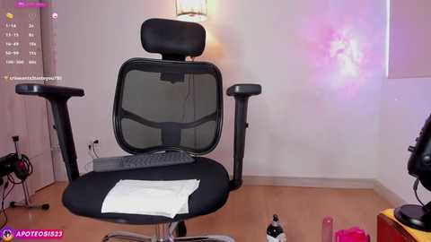 Media: apoteosis_ Chaturbate 2024-09-18 14:10:00