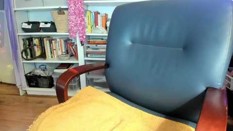 Media: catnips_cabaret Chaturbate 2024-09-18 23:09:00