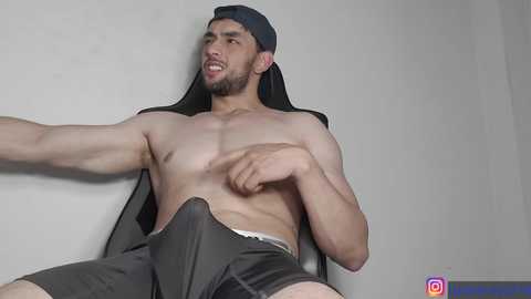 ivanhot279 @ chaturbate on 20240918