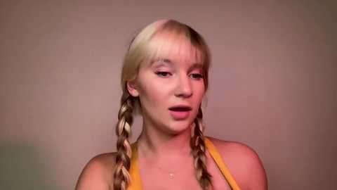 Media: jenniferwhoreance Chaturbate 2024-09-18 22:29:00