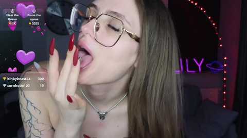 Media: kitty_livecam Chaturbate 2024-09-18 19:27:00