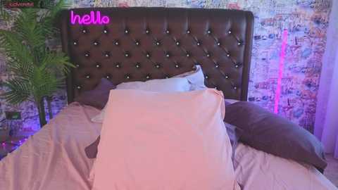Media: angelina_new Chaturbate 2024-09-19 05:37:00