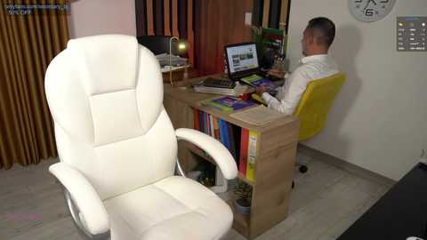 Media: secretary_bj Chaturbate 2024-09-19 21:38:00