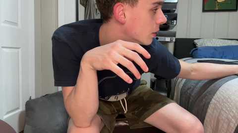 Media: traystone Chaturbate 2024-09-19 07:07:00
