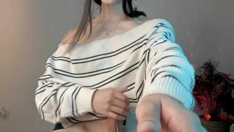 Media: sweetest_bella Chaturbate 2024-09-21 02:23:00