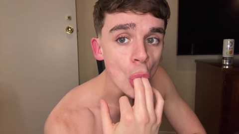 Media: traystone Chaturbate 2024-09-21 09:04:00