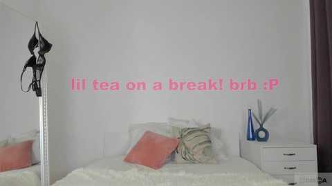 Media: violetta_finch Chaturbate 2024-09-21 11:51:00