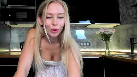 Media: aleksa_cutie Chaturbate 2024-09-22 15:02:00