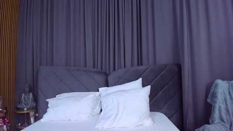 Media: awww_ella Chaturbate 2024-09-23 05:17:00