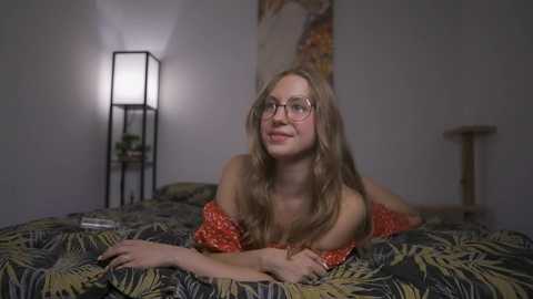 Media: hotchillylovers Chaturbate 2024-09-23 16:57:00