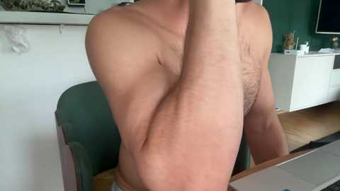 Media: musclehair3 Chaturbate 2024-09-23 12:05:00
