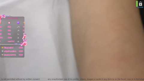 Media: small_blondee Chaturbate 2024-09-23 10:37:00