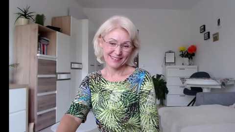 Media: jasmin18v Chaturbate 2024-09-24 10:59:00