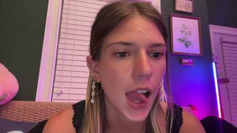 Media: oliviahansleyy Chaturbate 2024-09-24 05:39:00