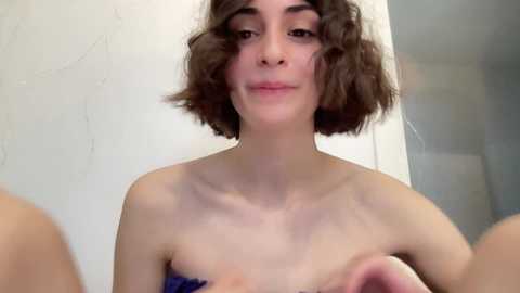 Media: wonderland_stia Chaturbate 2024-09-24 05:38:00