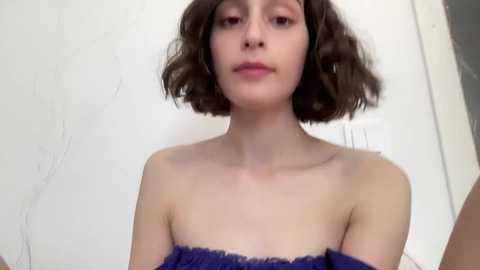 Media: wonderland_stia Chaturbate 2024-09-24 09:52:00